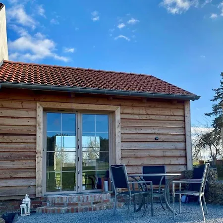 Melzower Waldhaus Montagewohnung *